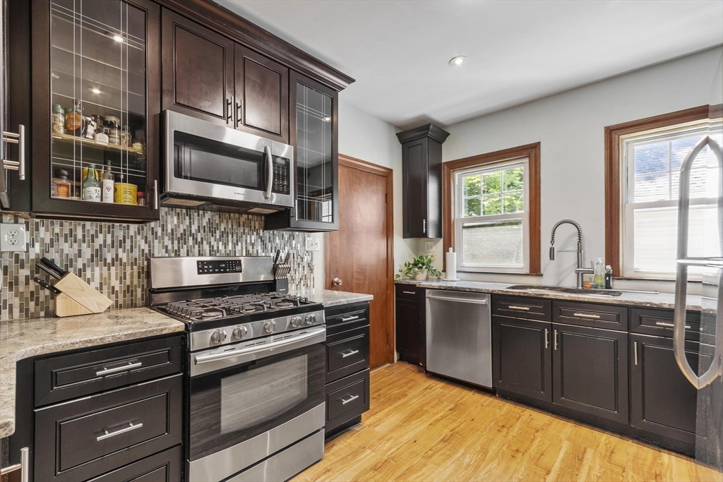 55 East Bates Road, Unit B Watertown, MA 02472 - Photo 17 of 42