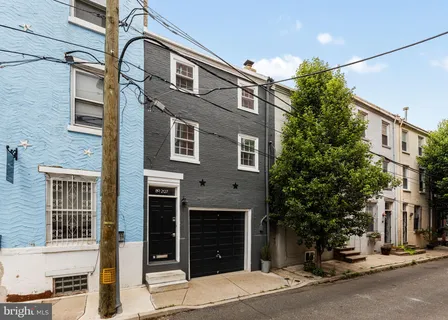 $2,100 | 2127 Rodman Street, Philadelphia, PA 19146