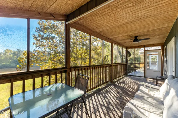 $224,900 | 13 River Bottom Road, New Augusta, MS 39462