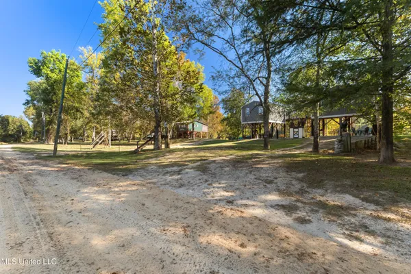 $224,900 | 13 River Bottom Road, New Augusta, MS 39462
