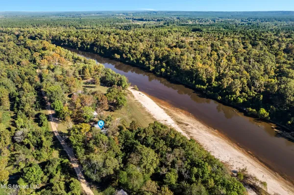 $224,900 | 13 River Bottom Road, New Augusta, MS 39462