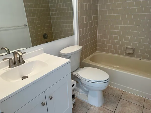 $2,400 | 152 40th Street South, Unit 152, Brigantine, NJ 08203