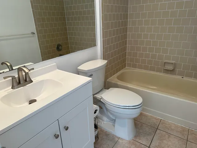 $2,500 | 152 40th Street South, Unit 152, Brigantine, NJ 08203