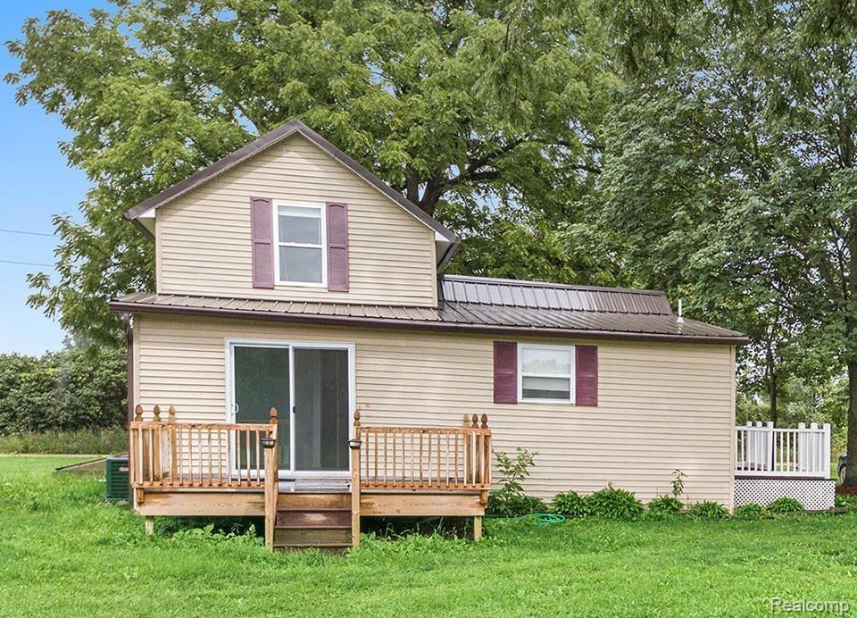 8959 North Gregory Road Fowlerville, MI 48836 - Photo 17 of 21 Back of home