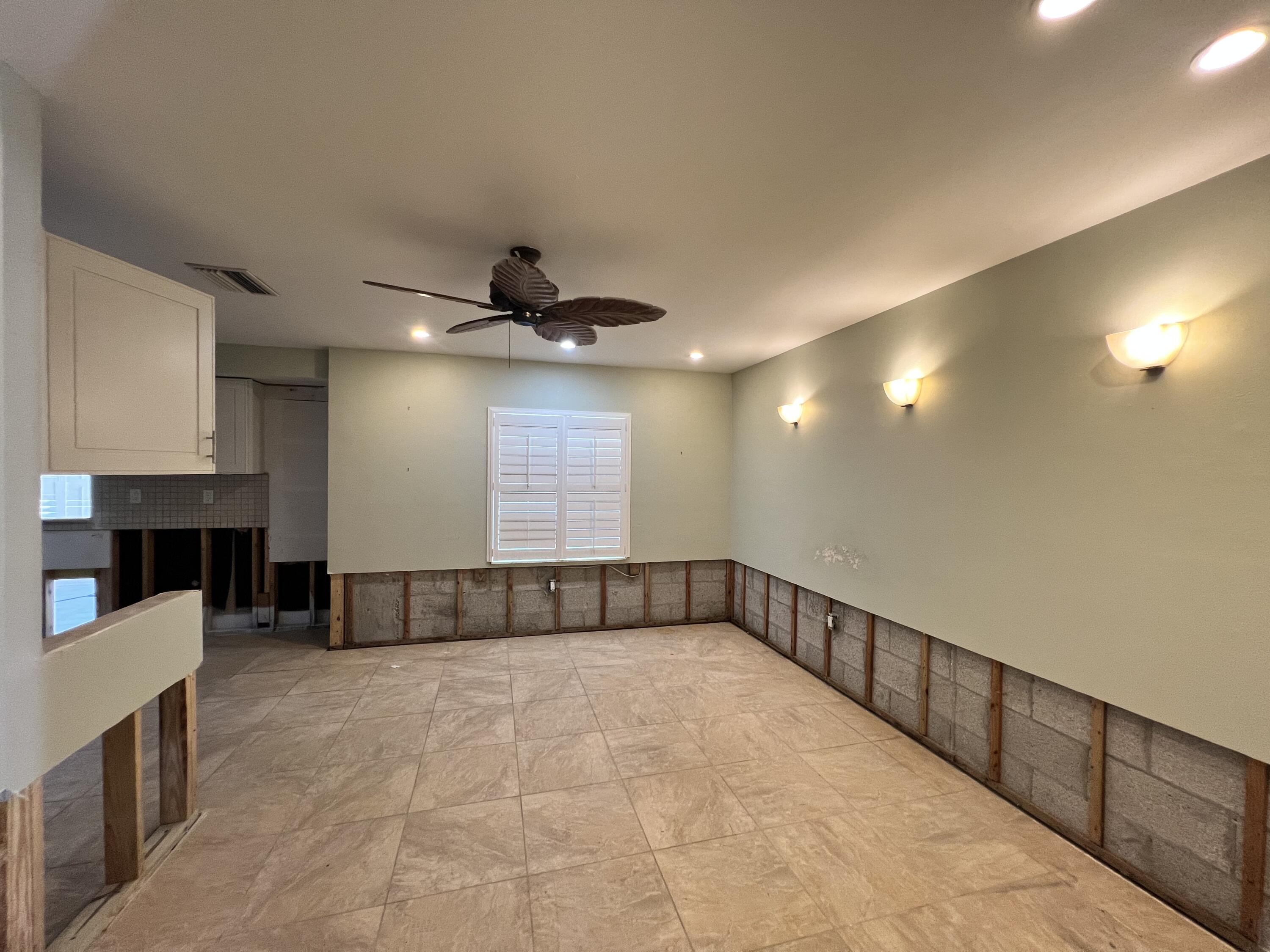 2392 Clipper Way Naples, FL 34104 - Photo 12 of 29 a view of an empty room