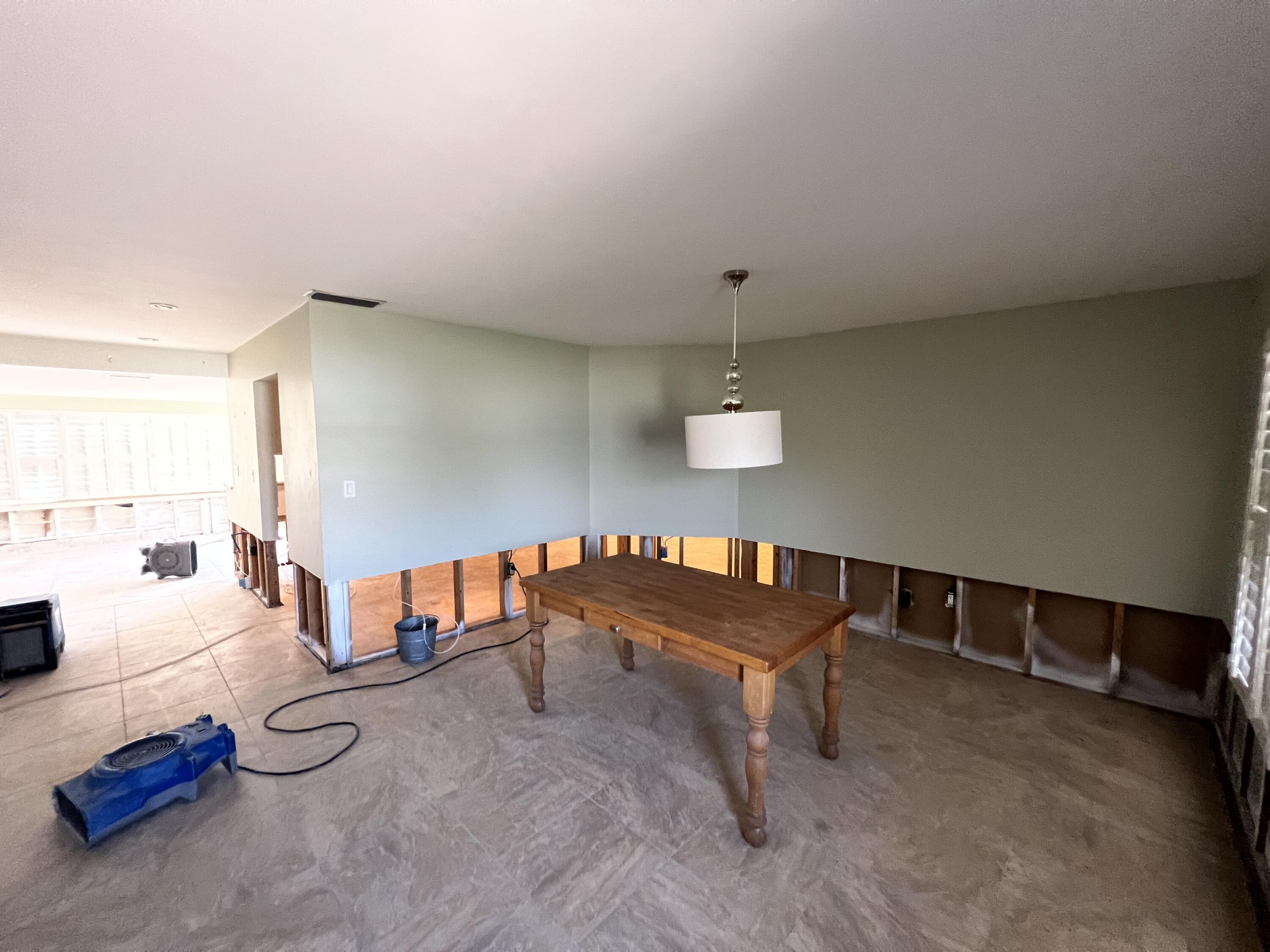 2392 Clipper Way Naples, FL 34104 - Photo 17 of 29