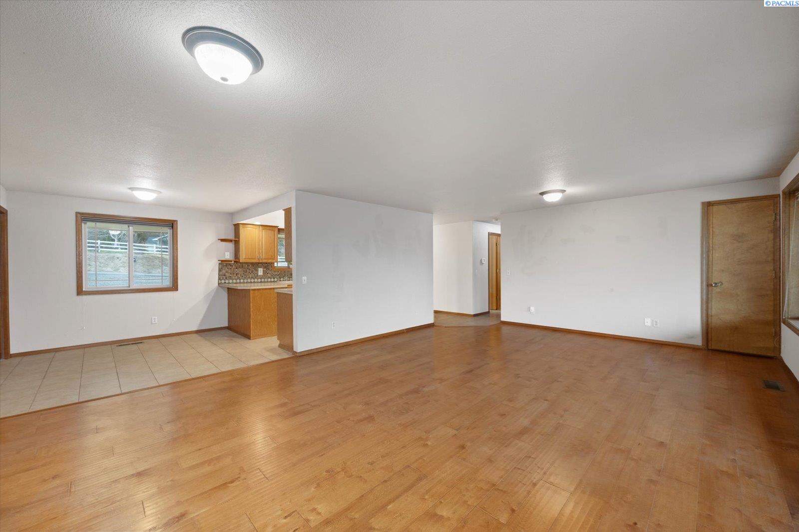 101505 East Reata Road Kennewick, WA 99338 - Photo 7 of 48 Gallery Image 7