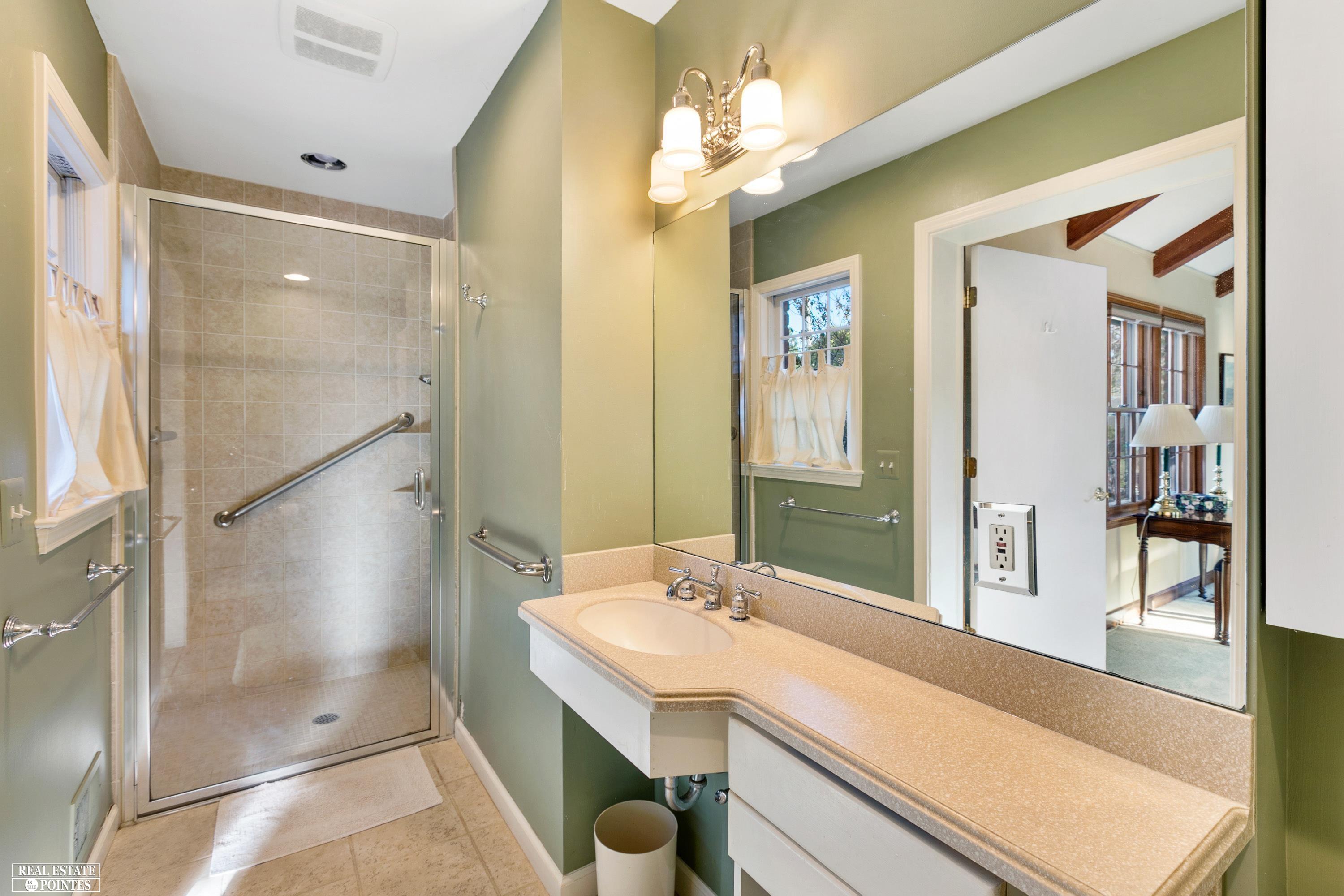 755 Lake Shore Road Grosse Pointe Shores, MI 48236 - Photo 27 of 66