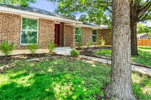 $580,000 | 2408 Shiloh Drive, Austin, TX 78745