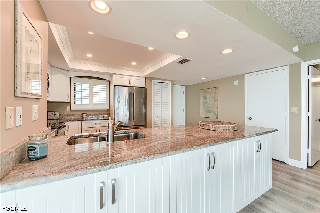 15021 Punta Rassa Road, Unit 404 Fort Myers, FL 33908 - Photo 7 of 39