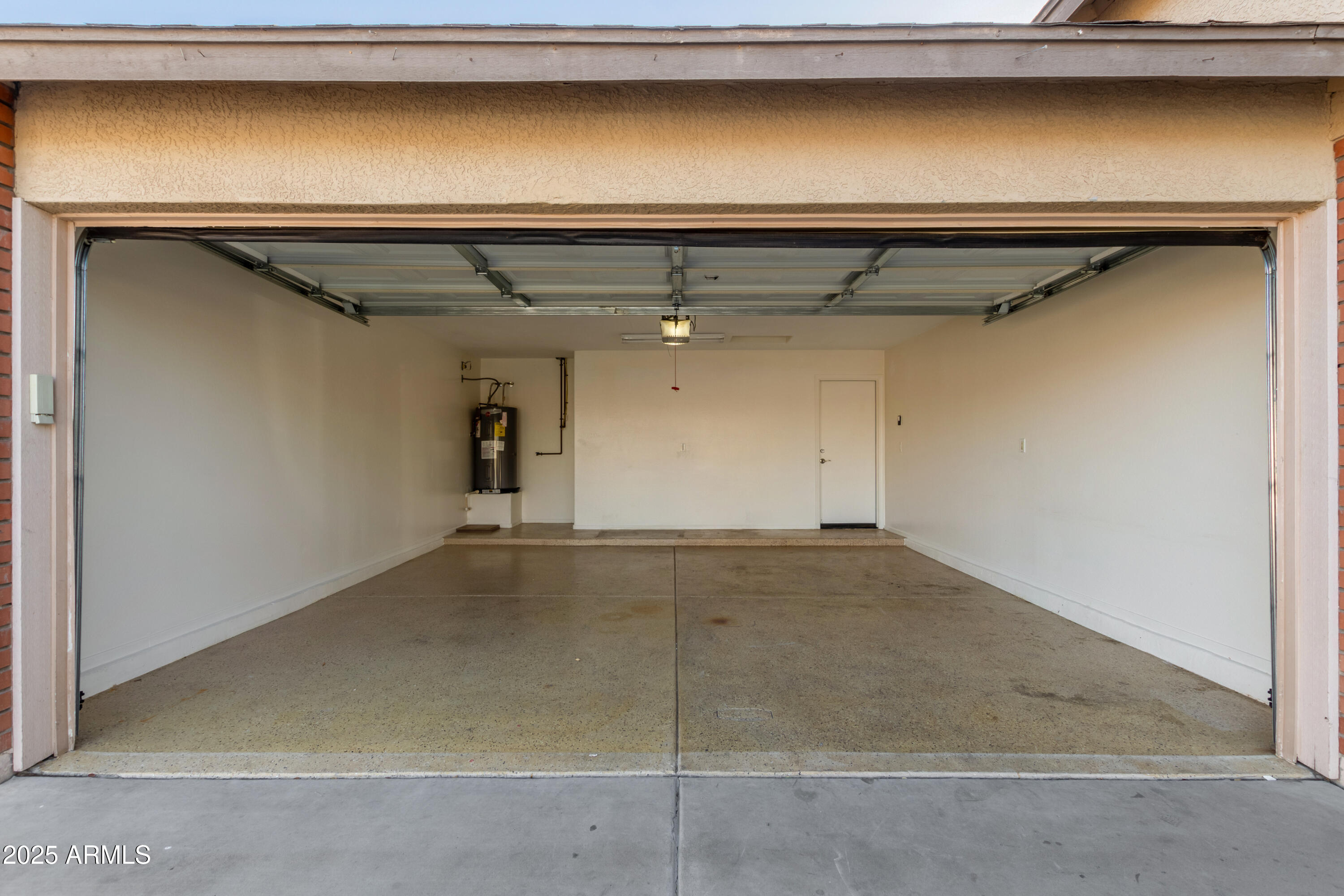 2741 West Pecan Road Phoenix, AZ 85041 - Photo 29 of 32 0033-33 Pecan