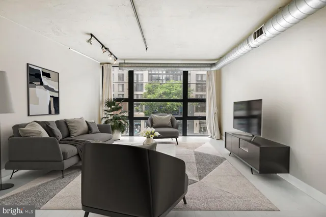 $2,500 | 2125 14th Street Northwest, Unit 319, Washington, DC 20009