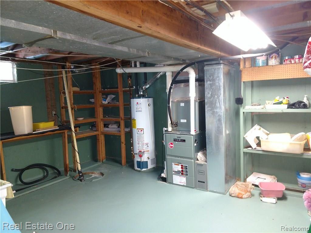 3565 Lake George Road Oakland, MI 48363 - Photo 20 of 28 IMG_20180619_105614269.jpg