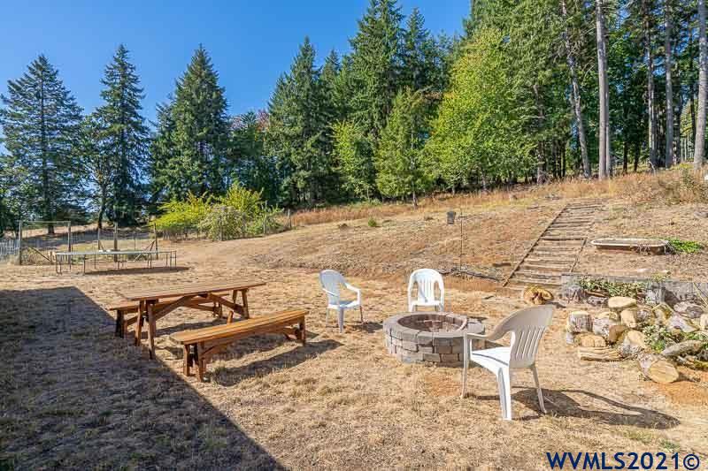 5627 Cooper Hollow Road Dallas, OR 97338 - Photo 19 of 24