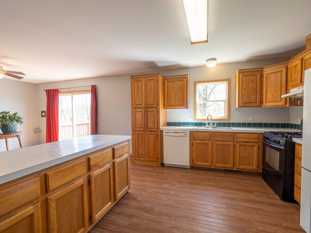 6393 Inman Road Southwest Fife Lake, MI 49633 - Photo 12 of 41 1886543-11.JPG