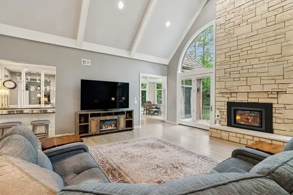 $1,575,000 | 4723 Wellington Drive, Long Grove, IL 60047