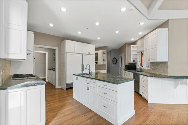 $1,575,000 | 4723 Wellington Drive, Long Grove, IL 60047
