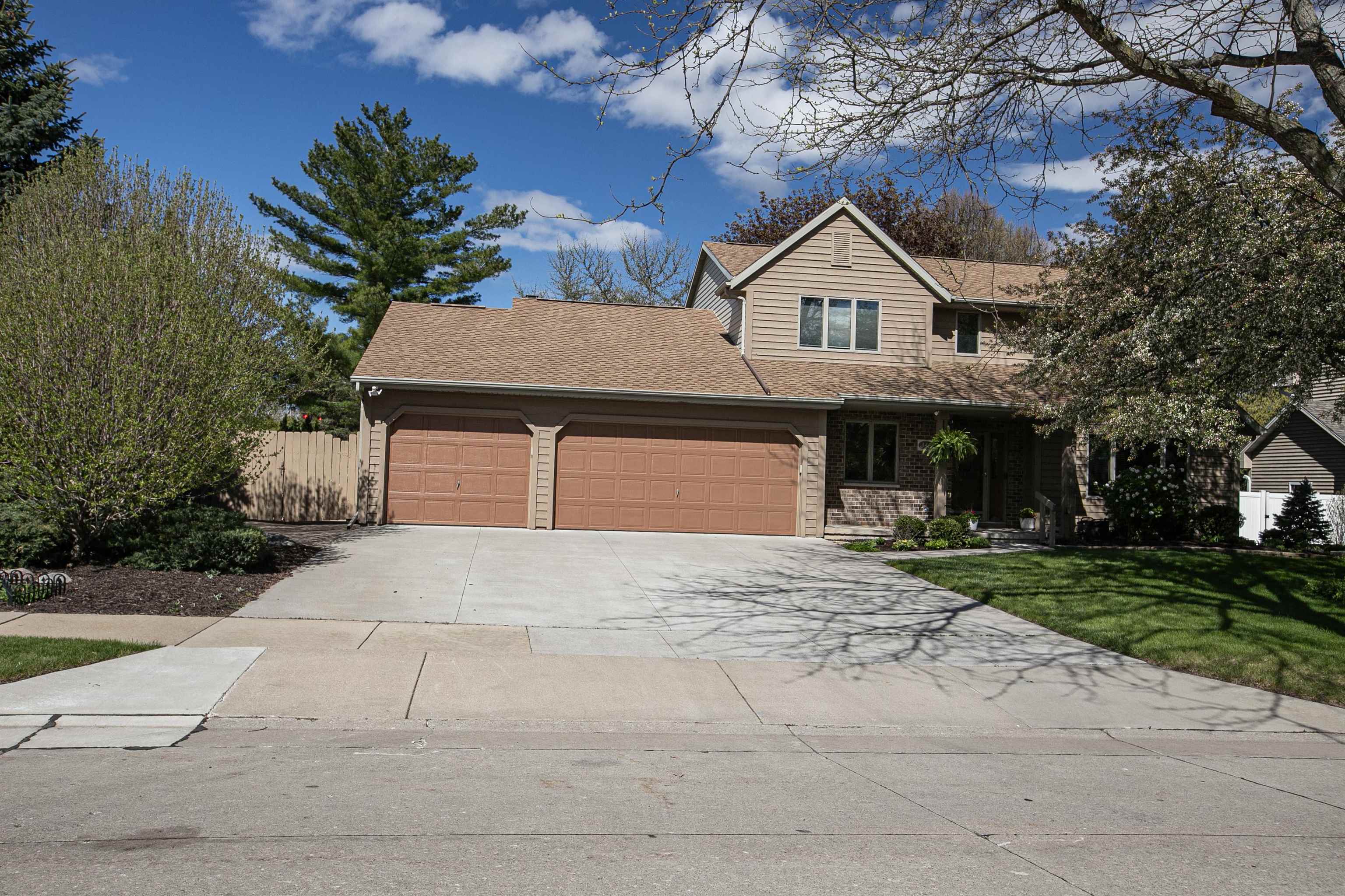 3401 North Rankin Street Appleton, WI 54911 - Photo 2 of 65