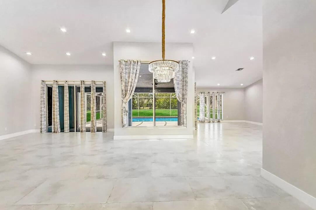 21813 Reflection Lane Boca Raton, FL 33428 - Photo 15 of 32 15