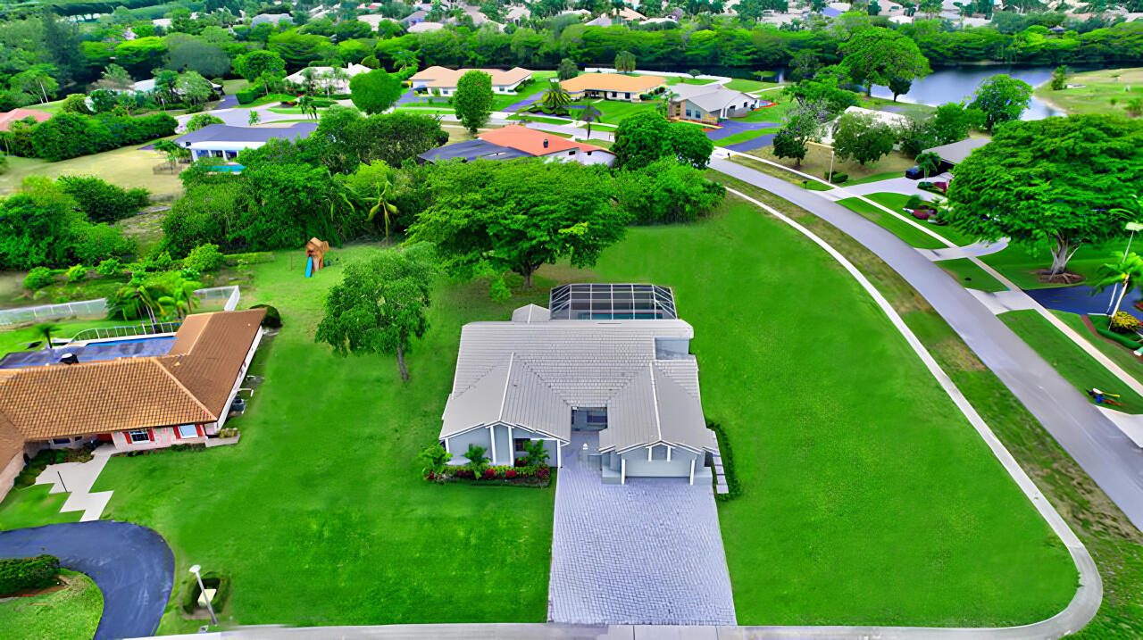 21813 Reflection Lane Boca Raton, FL 33428 - Photo 27 of 32 27