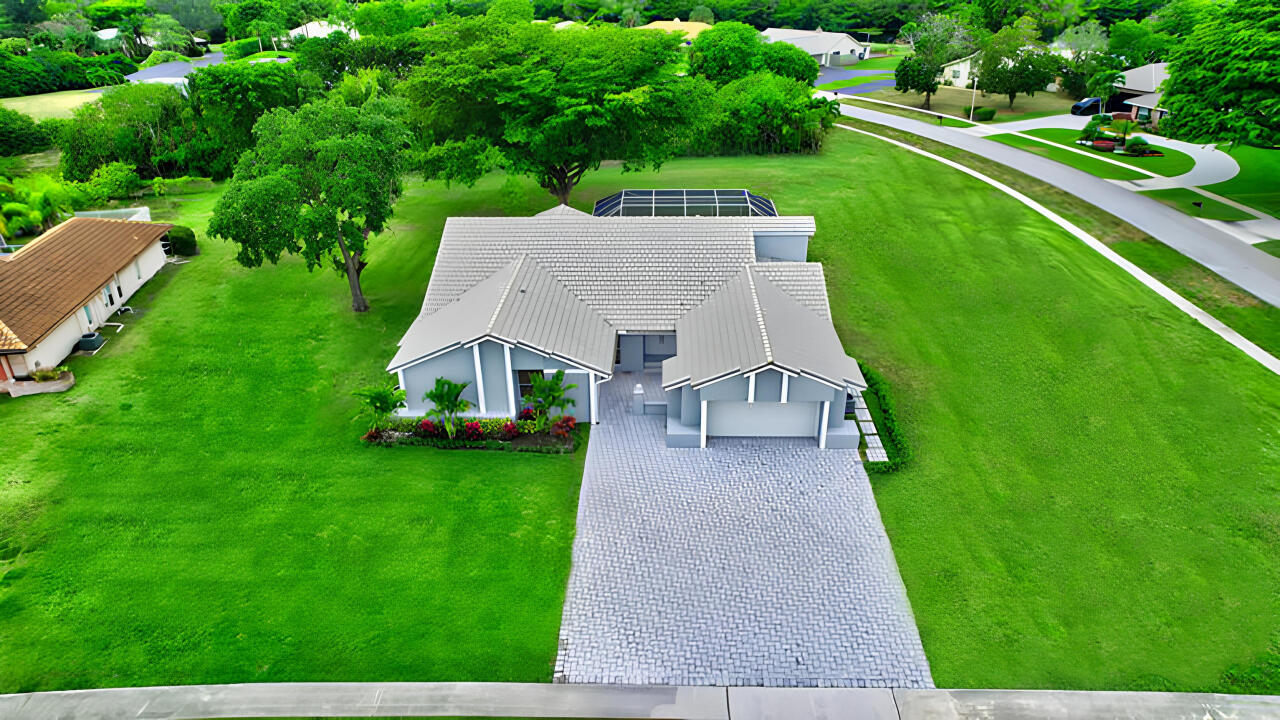 21813 Reflection Lane Boca Raton, FL 33428 - Photo 28 of 32 28