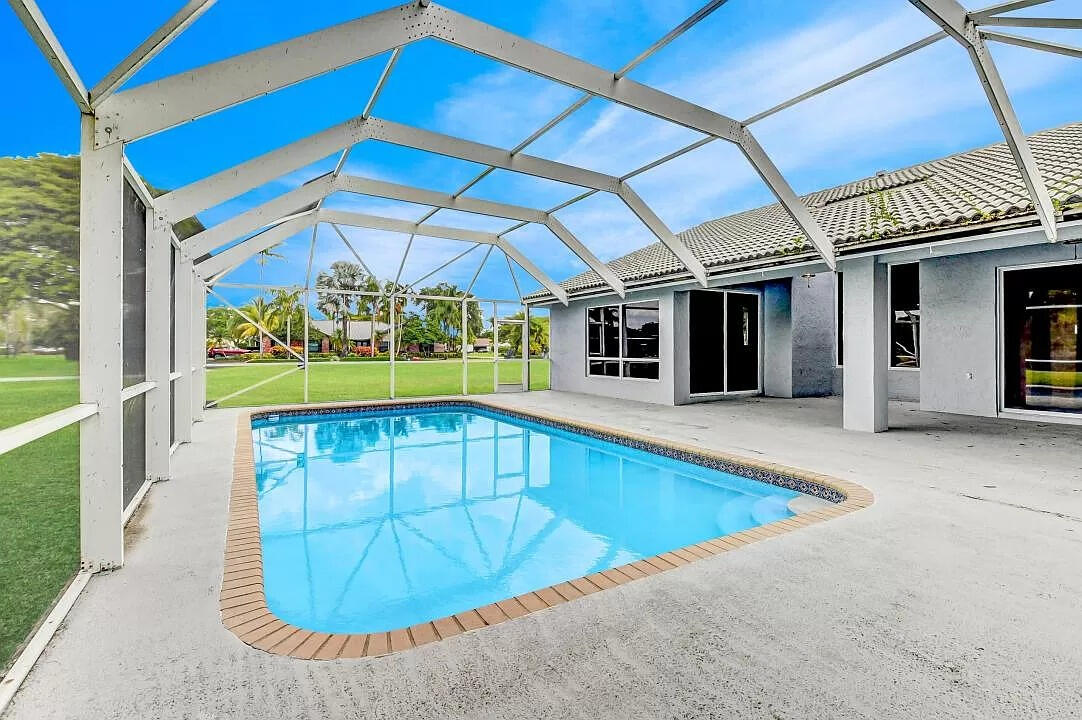 21813 Reflection Lane Boca Raton, FL 33428 - Photo 8 of 32 8