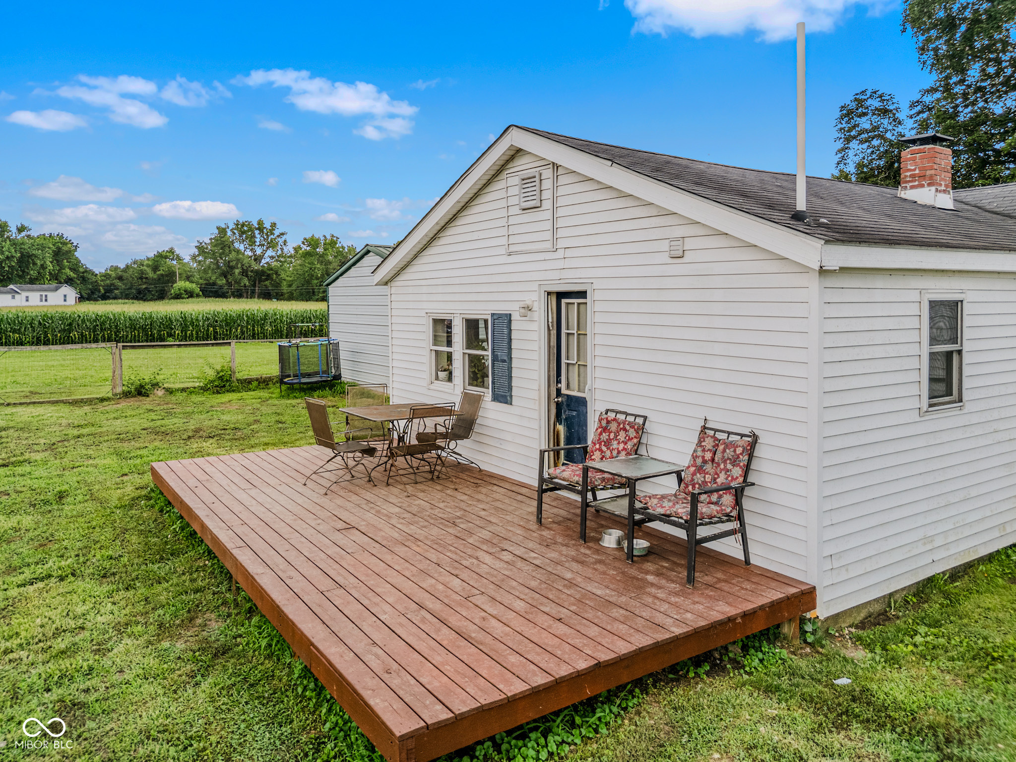 5653 South Jonesville Road Columbus, IN 47201 - Photo 9 of 32