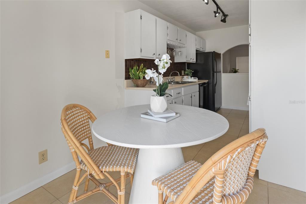 2076 Sunset Point Road, Unit 142 Clearwater, FL 33765 - Photo 5 of 37 Gallery Image 5