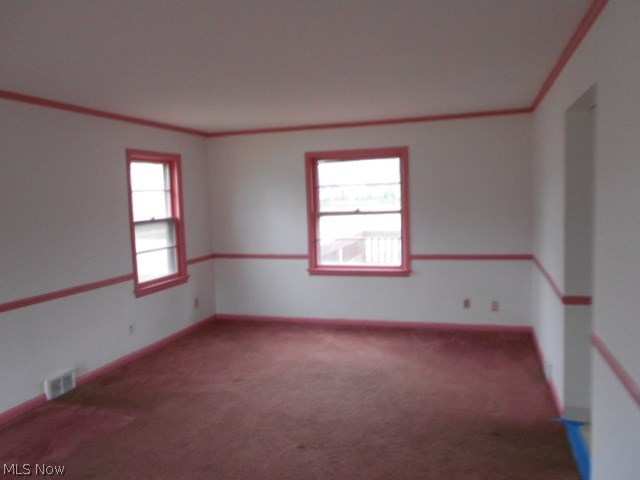4015 Ellison Road Cleveland, OH 44121 - Photo 3 of 10