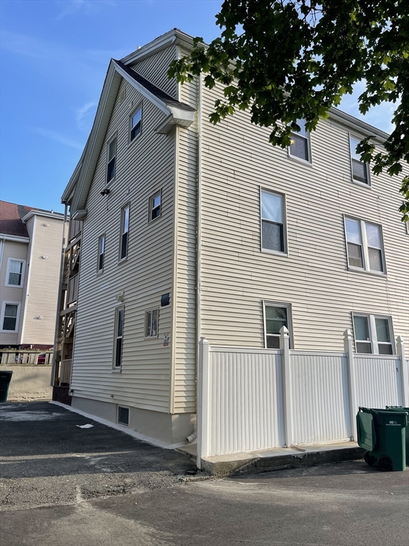 42 Valley Avenue Lynn, MA 01902 - Photo 2 of 41