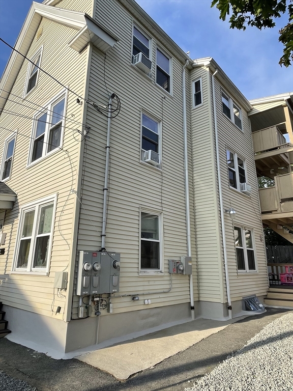 42 Valley Avenue Lynn, MA 01902 - Photo 6 of 41