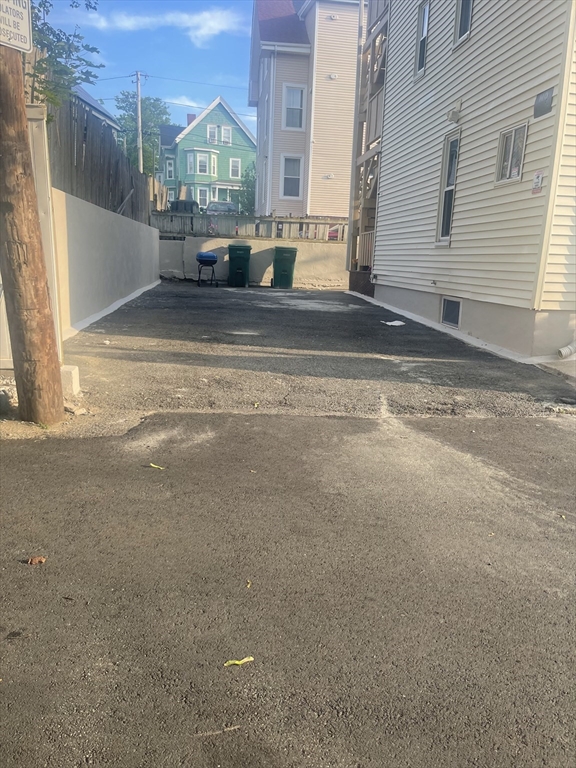 42 Valley Avenue Lynn, MA 01902 - Photo 9 of 41