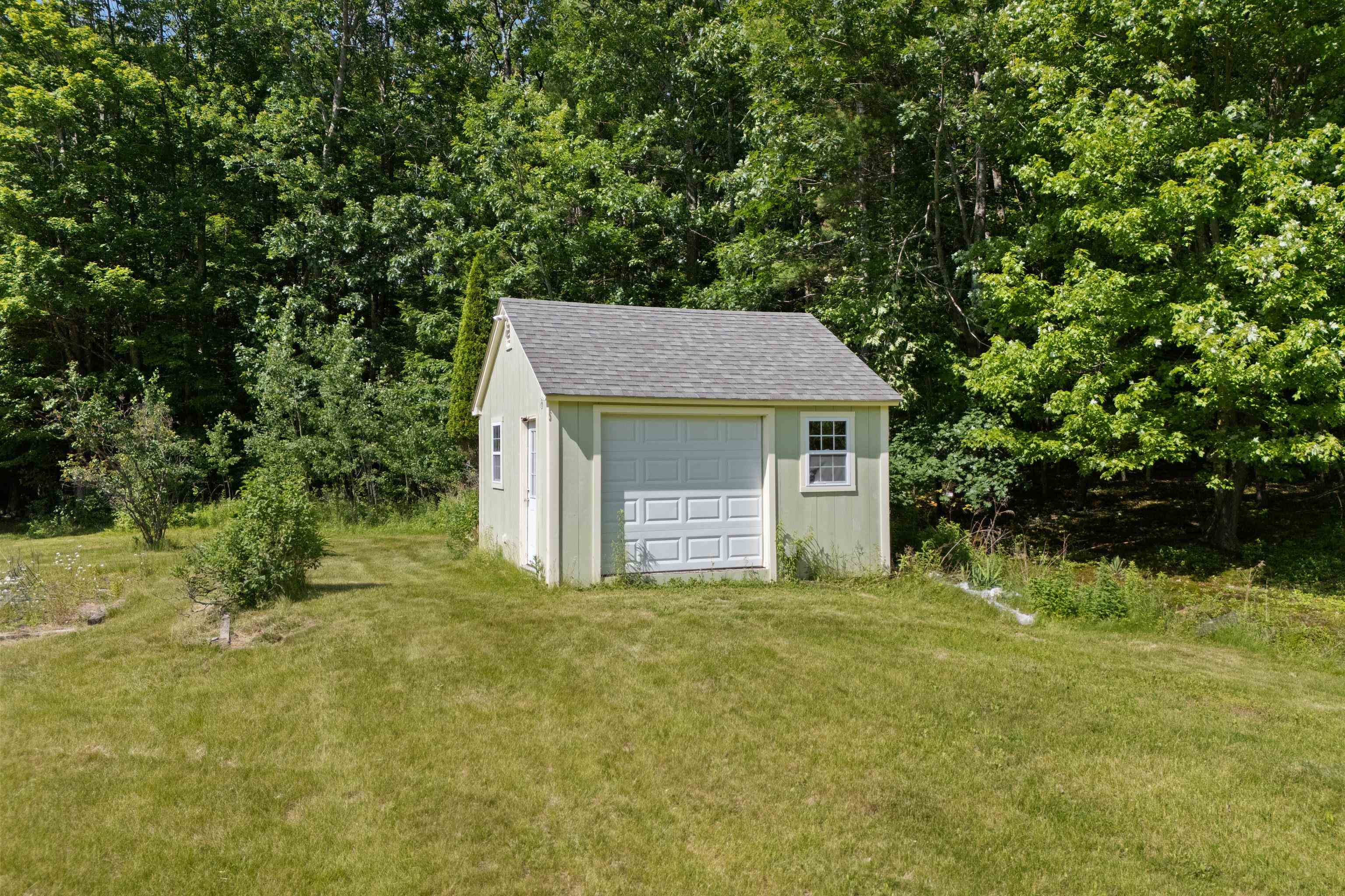 101 Mansion Road Dunbarton, NH 03046 - Photo 7 of 60