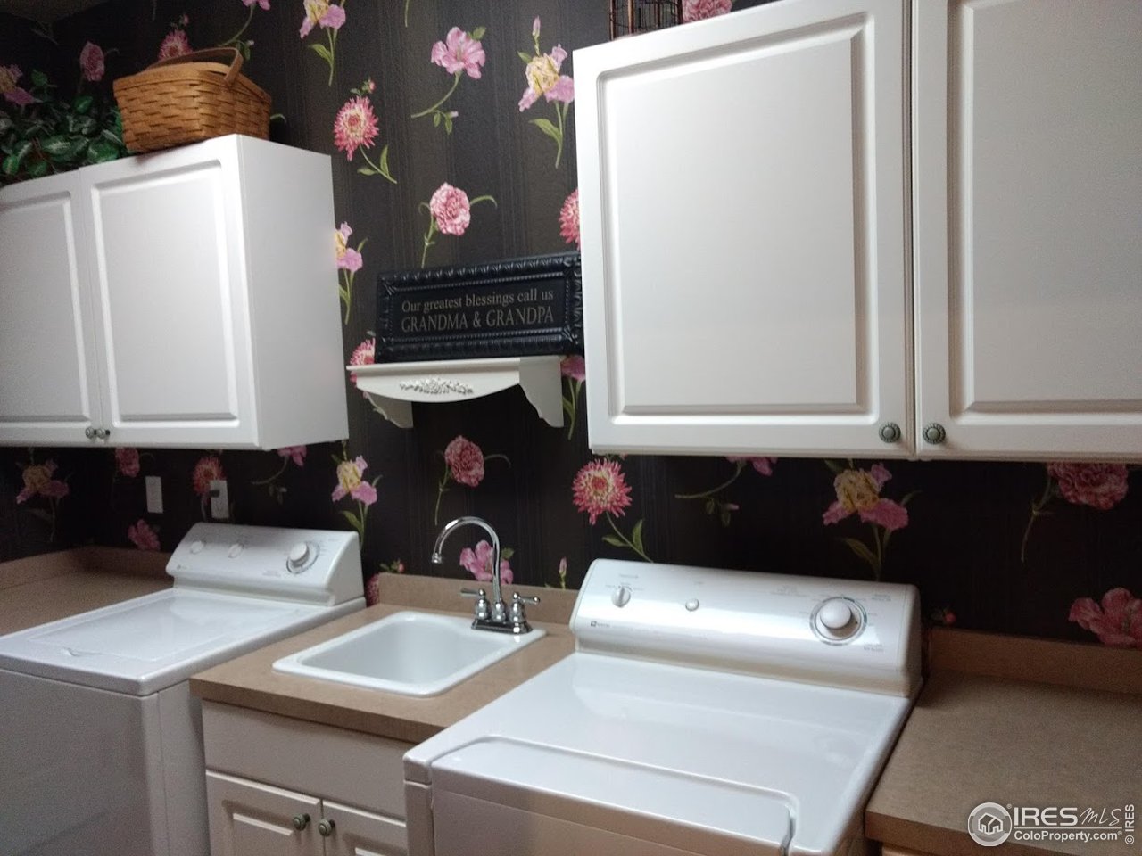 6712 West 34th St Road Greeley, CO 80634 - Photo 28 of 40 Main Floor Laundry