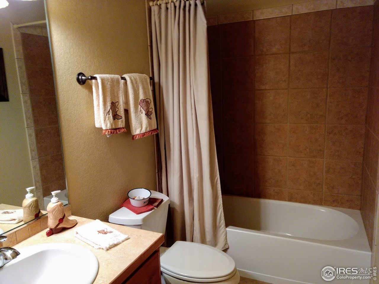 6712 West 34th St Road Greeley, CO 80634 - Photo 36 of 40 5th Bath Rm