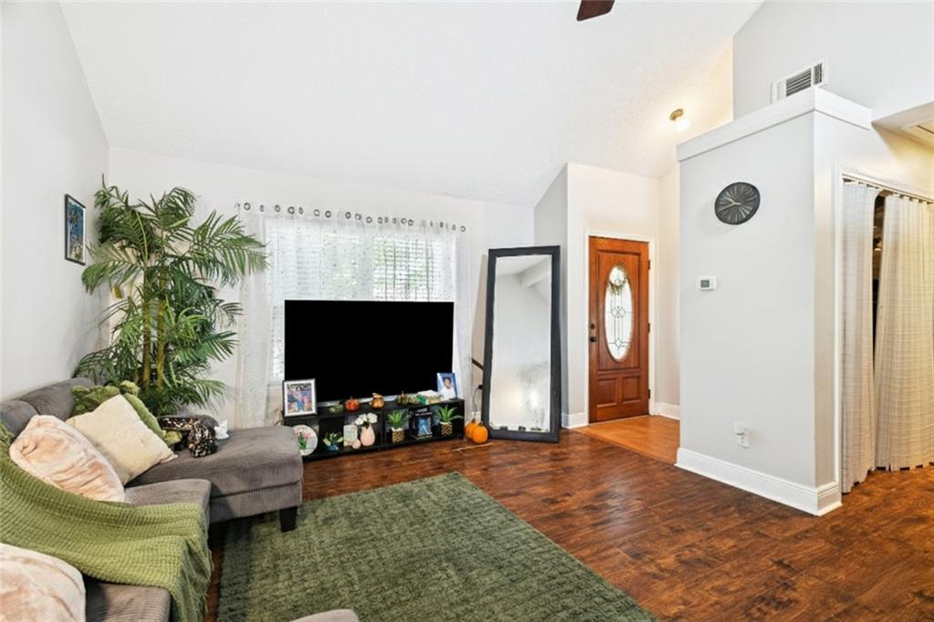 345 Mapleleaf Drive Slidell, LA 70458 - Photo 4 of 11