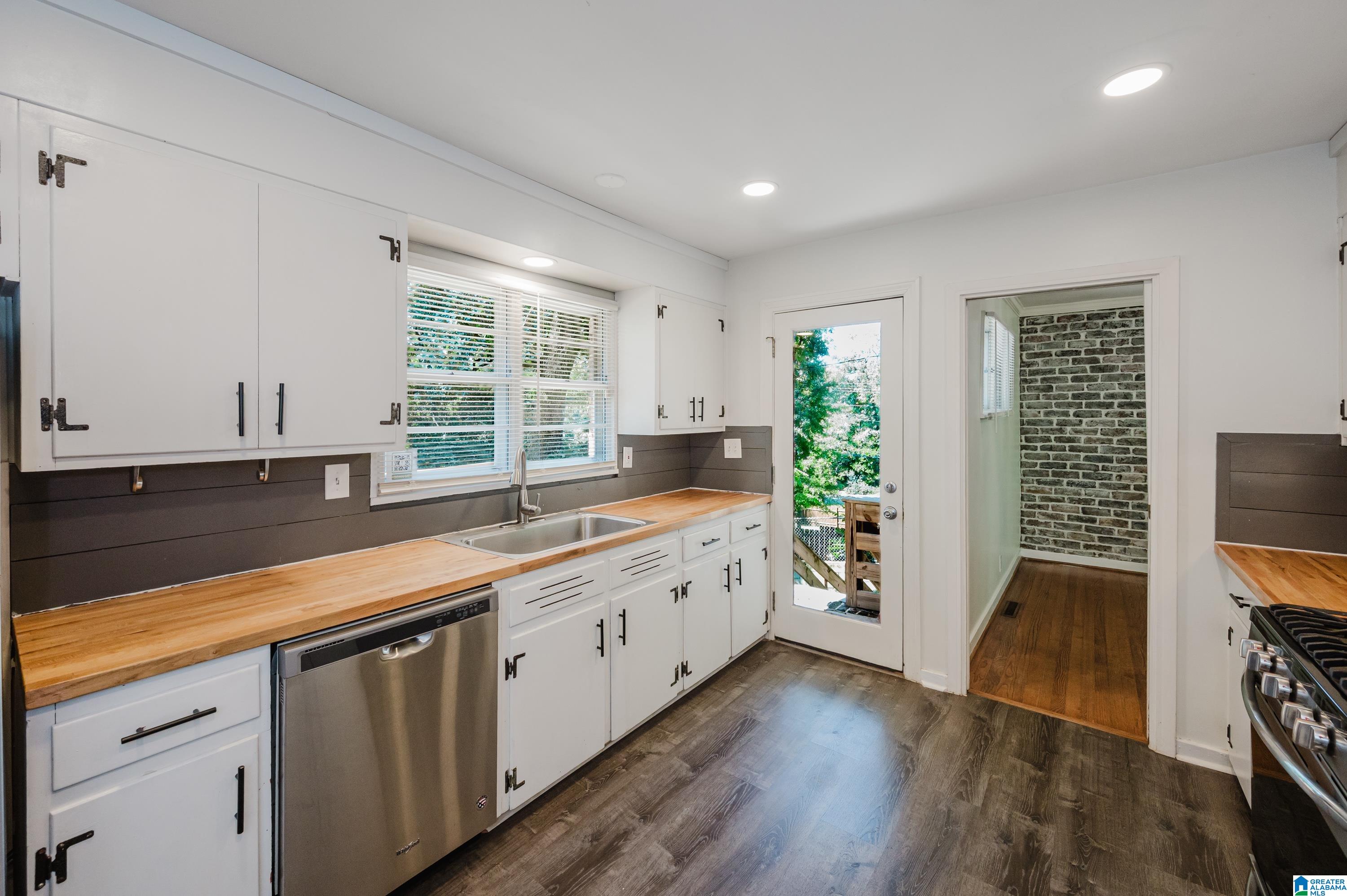 1109 Sunset Boulevard Birmingham, AL 35213 - Photo 14 of 49