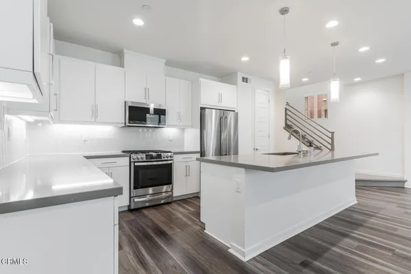 $1,100,000 | 1085 Canal Street, Oxnard, CA 93035