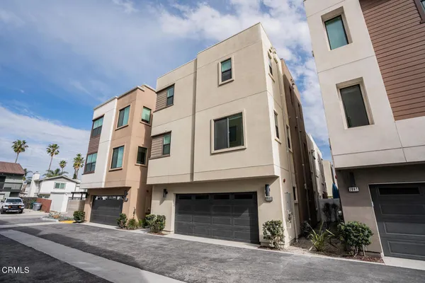 $1,100,000 | 1085 Canal Street, Oxnard, CA 93035