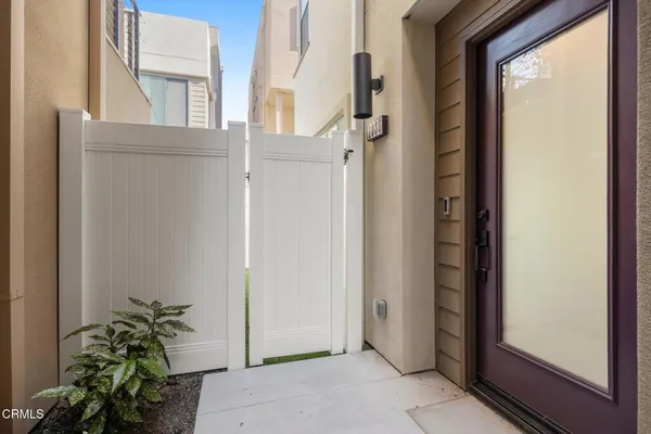 $1,100,000 | 1085 Canal Street, Oxnard, CA 93035