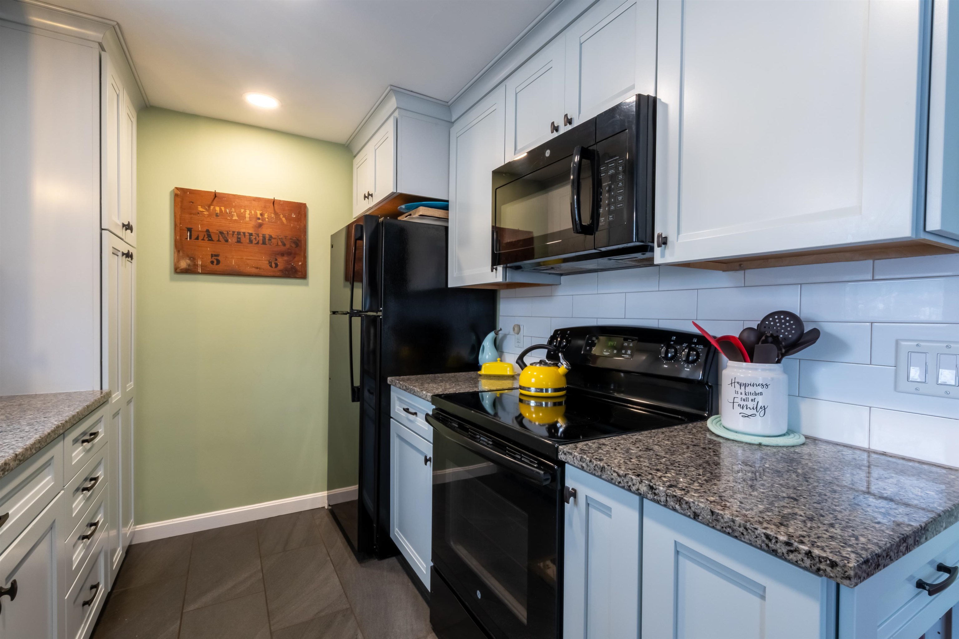 22 Dulac Street Lebanon, NH 03766 - Photo 15 of 36