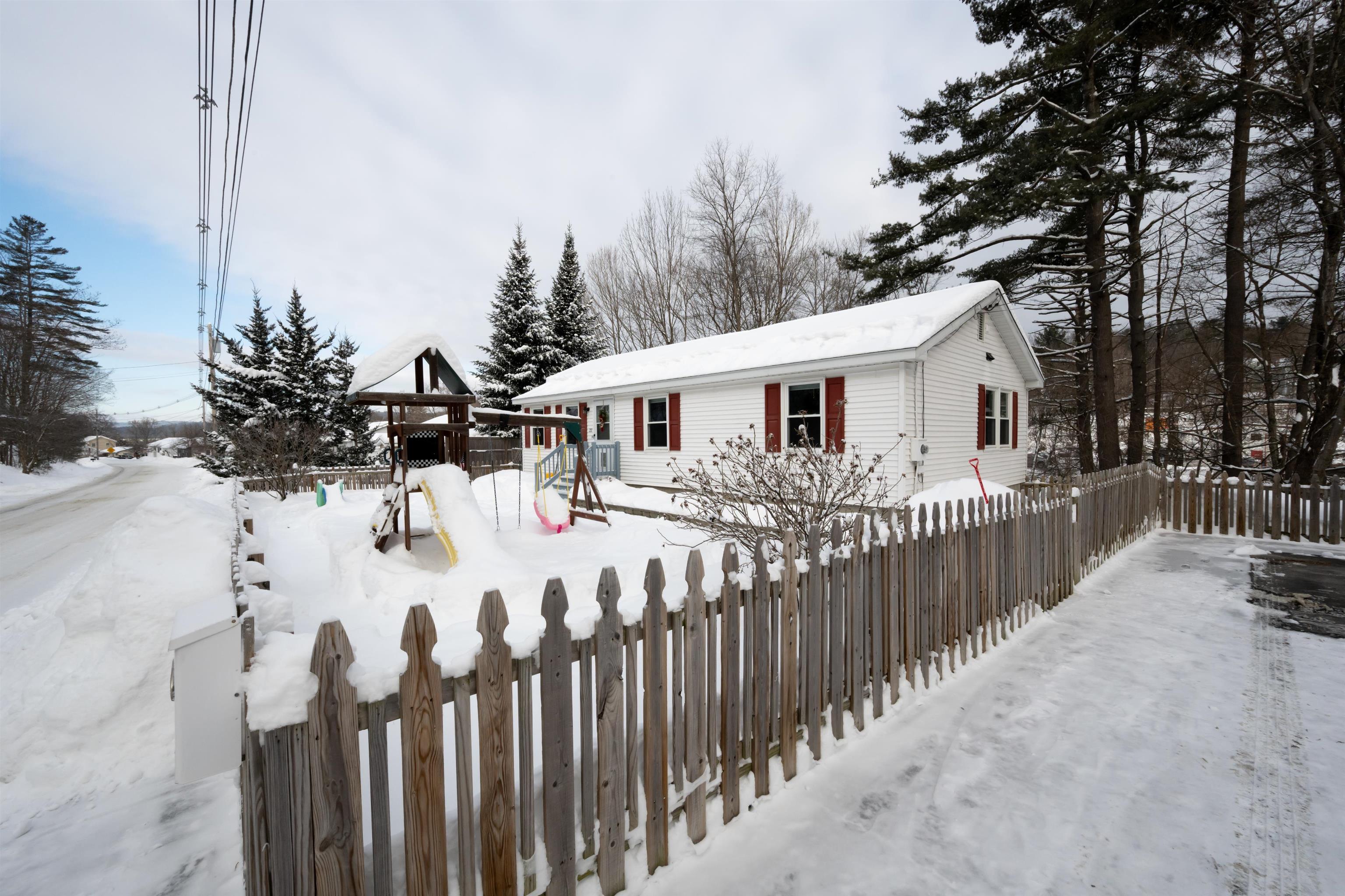 22 Dulac Street Lebanon, NH 03766 - Photo 4 of 36