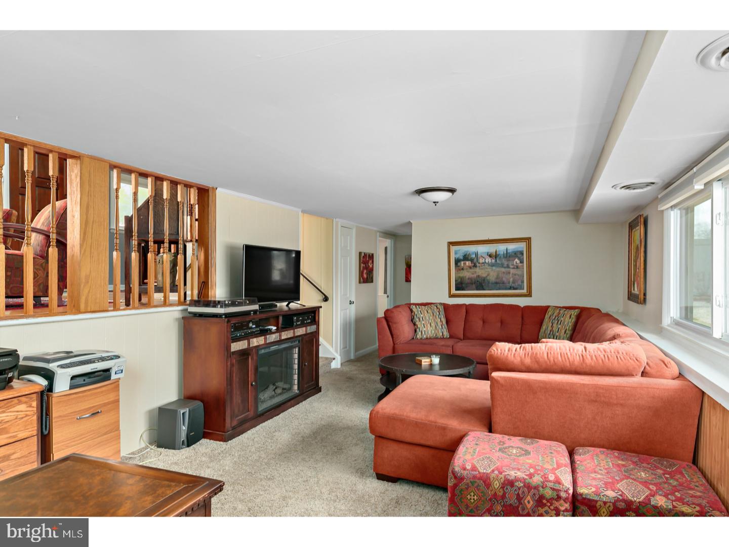 802 Drexel Avenue Delran, NJ 08075 - Photo 12 of 24 Family Room