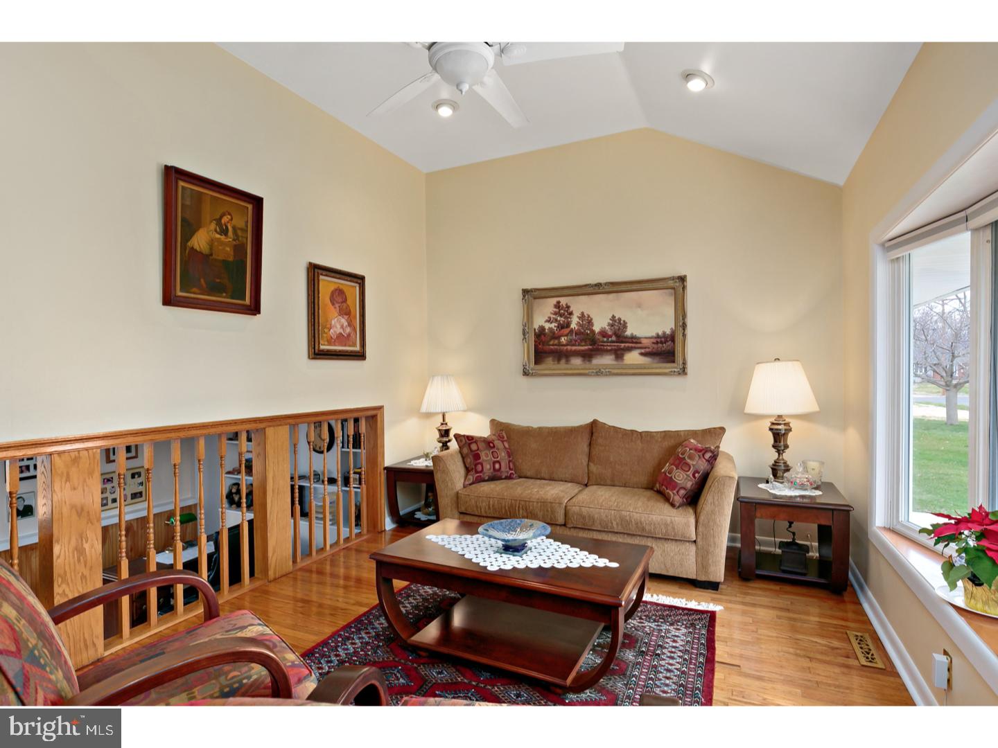 802 Drexel Avenue Delran, NJ 08075 - Photo 4 of 24 Living Room