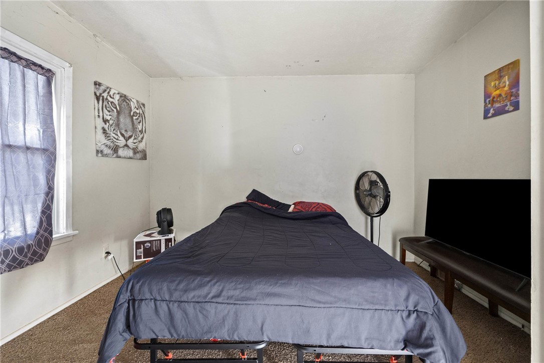 238 Birr Street Rochester, NY 14613 - Photo 22 of 28 Gallery Image 22