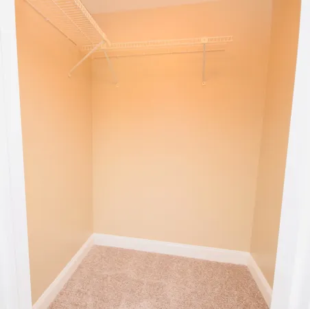 $1,950 | 360 Newport Lane, Unit C1, Bartlett, IL 60103