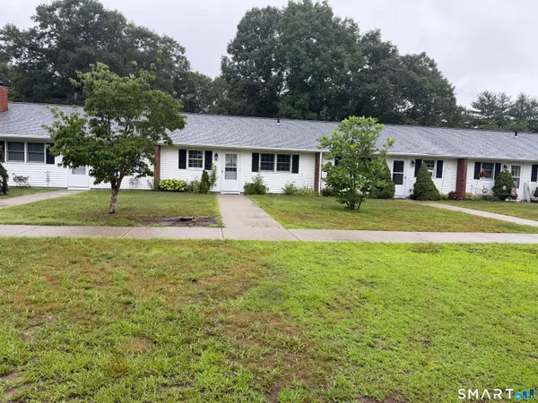 $1,500 | 79 Fairgrounds Road, Unit 20, Brooklyn, CT 06234