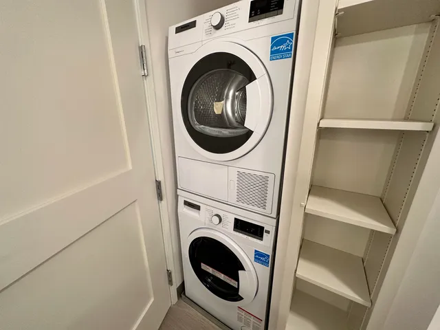 $2,006 | 409 Elm Street, Unit 203, Manchester, NH 03101