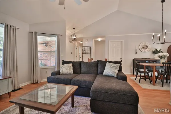 $315,000 | 6 Dunlap Sound, Edwardsville, IL 62025