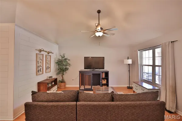 $315,000 | 6 Dunlap Sound, Edwardsville, IL 62025
